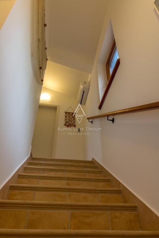 Rabac: Ekskluzivna vila z dvema apartmajema in skupnim bazenom