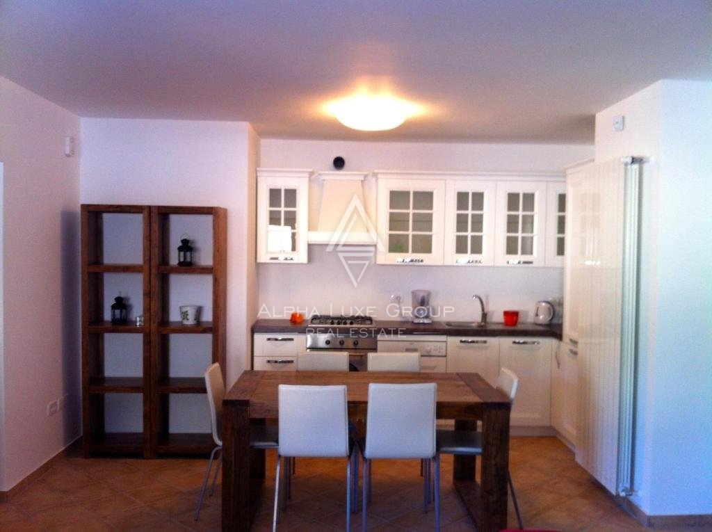 Rabac: Ekskluzivna vila z dvema apartmajema in skupnim bazenom