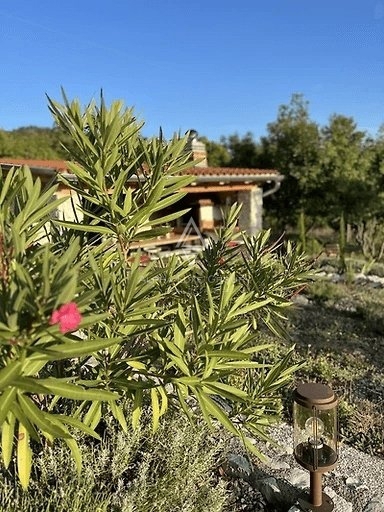 Labin, Istra: Idilična Hiša z Bazenom v Mirnem Okolju