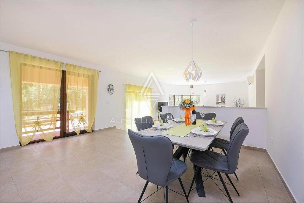 Labin, Istra - Eleganten 205 m² vila z bazenom