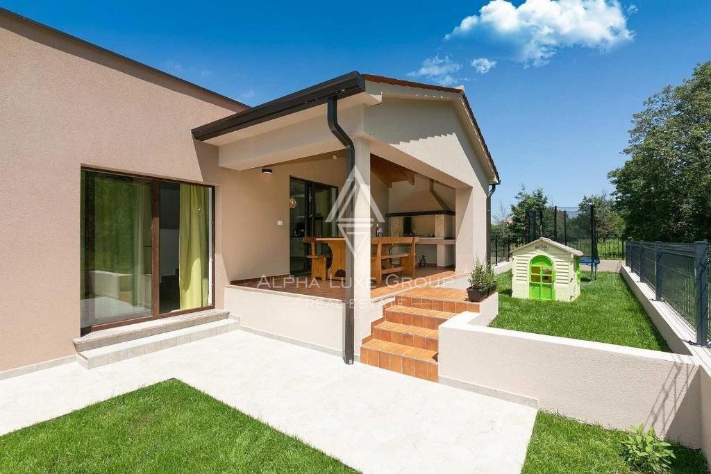 Labin, Istra - Eleganten 205 m² vila z bazenom