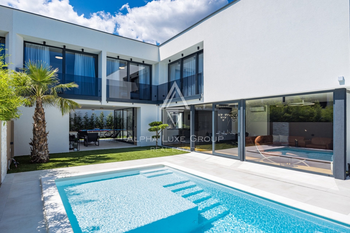 Medulin, Istra - Moderna Vila s Prečudovitimi Značilnostmi
