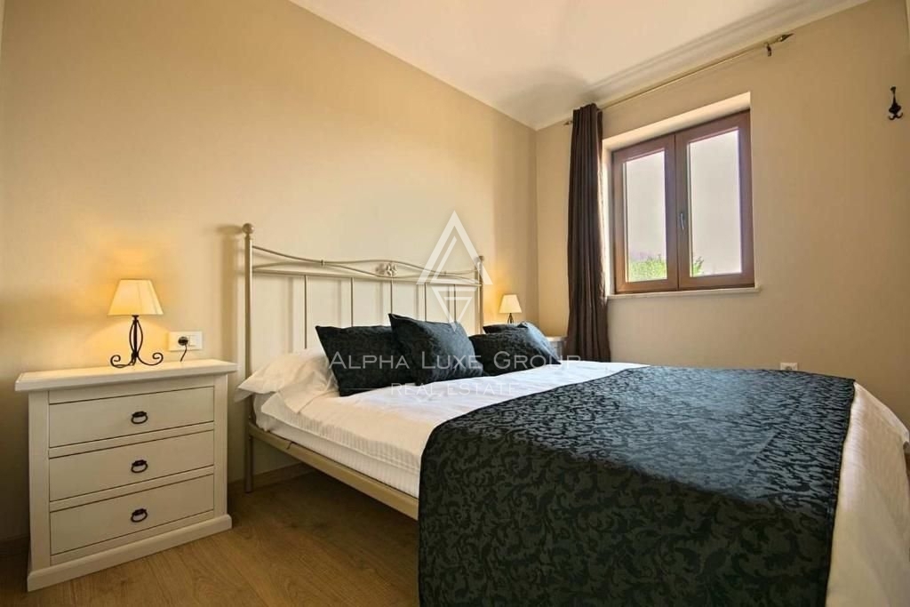 Prijetna vila z bazenom in lepim vrtom, Istra, Poreč