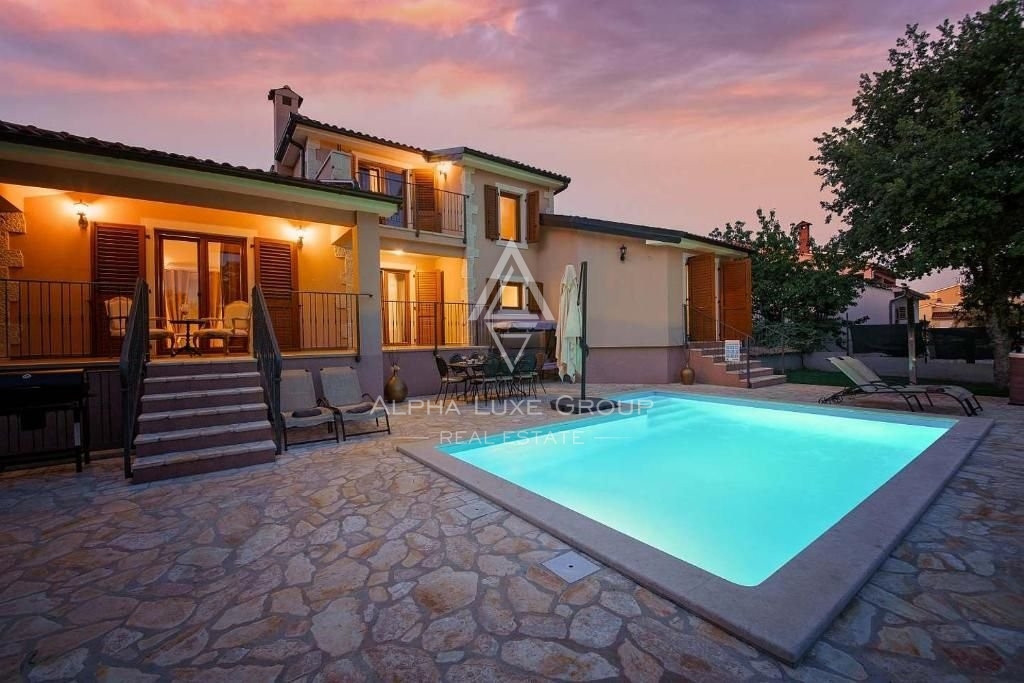 Prijetna vila z bazenom in lepim vrtom, Istra, Poreč