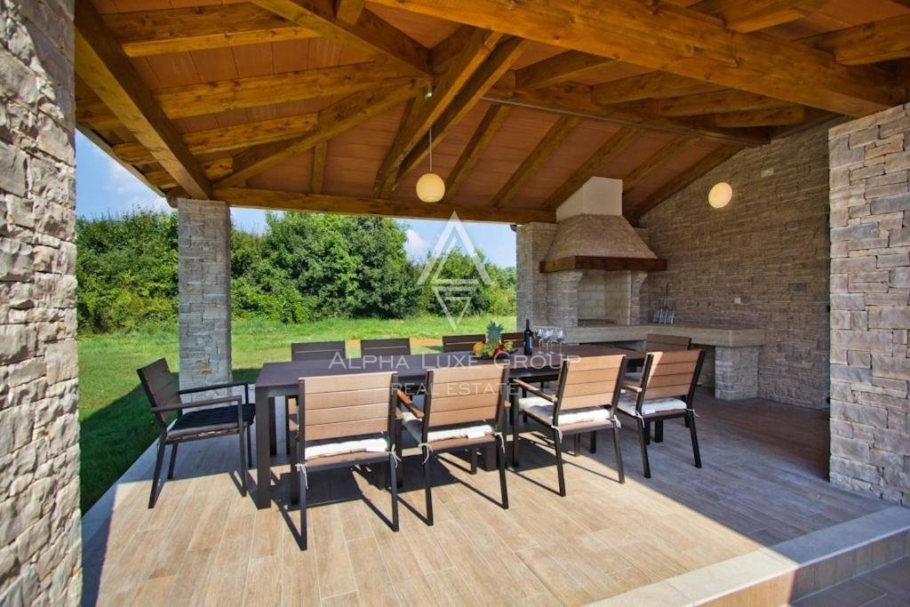 Očarljiva vila z bazenom, isytia, labin