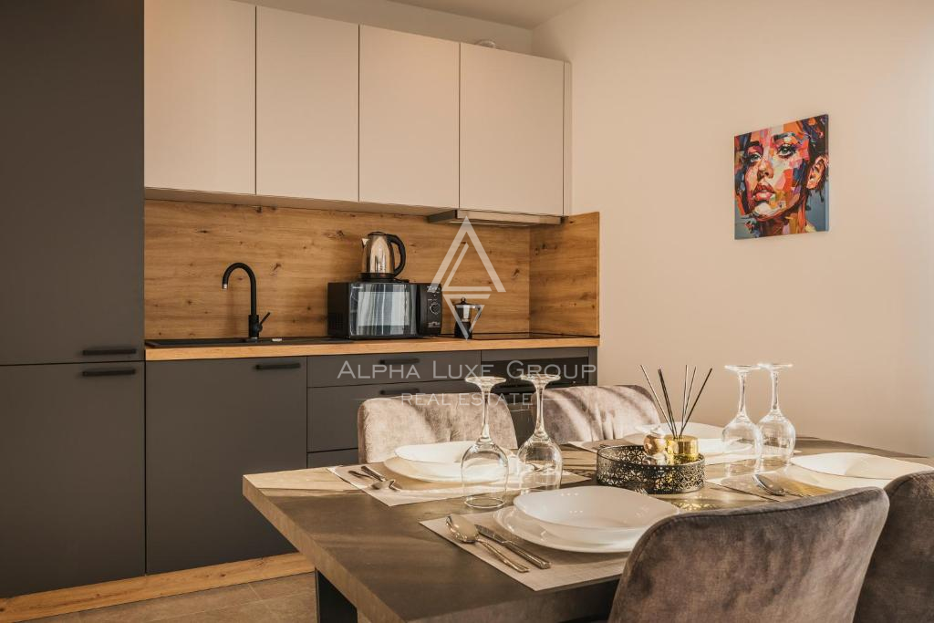 Umag, Istra: Moderna vila z bazenom in apartmaji