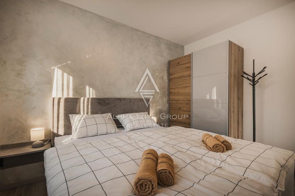 Umag, Istra: Moderna vila z bazenom in apartmaji