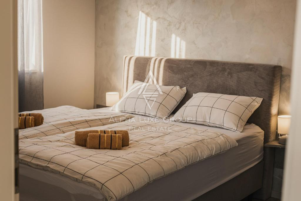 Umag, Istra: Moderna vila z bazenom in apartmaji