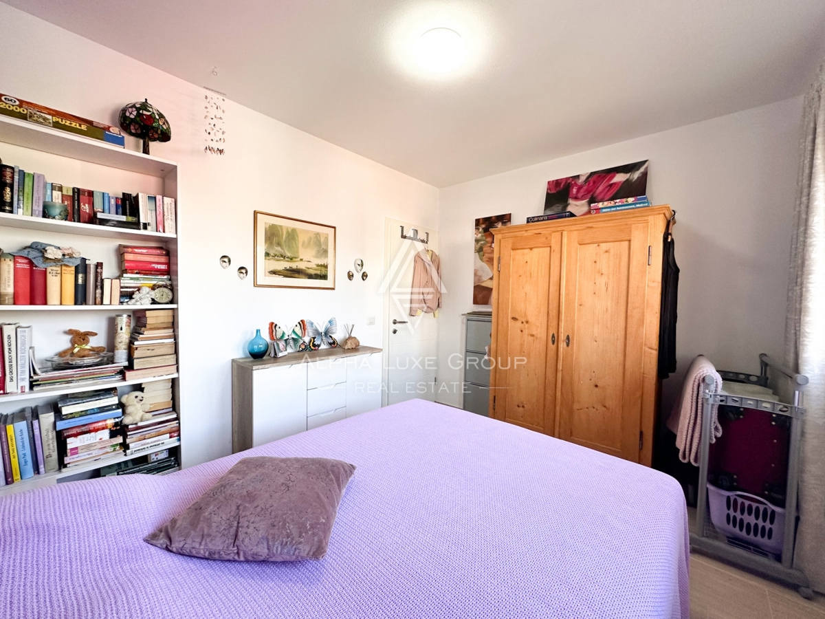Poreč, Istra – Sodobno stanovanje s privatnim vrtom