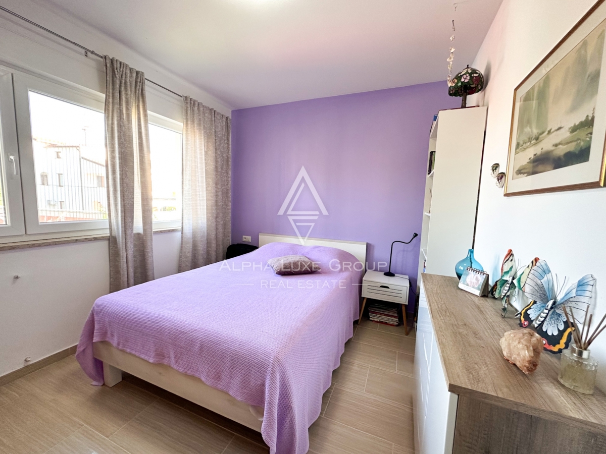 Poreč, Istra – Sodobno stanovanje s privatnim vrtom