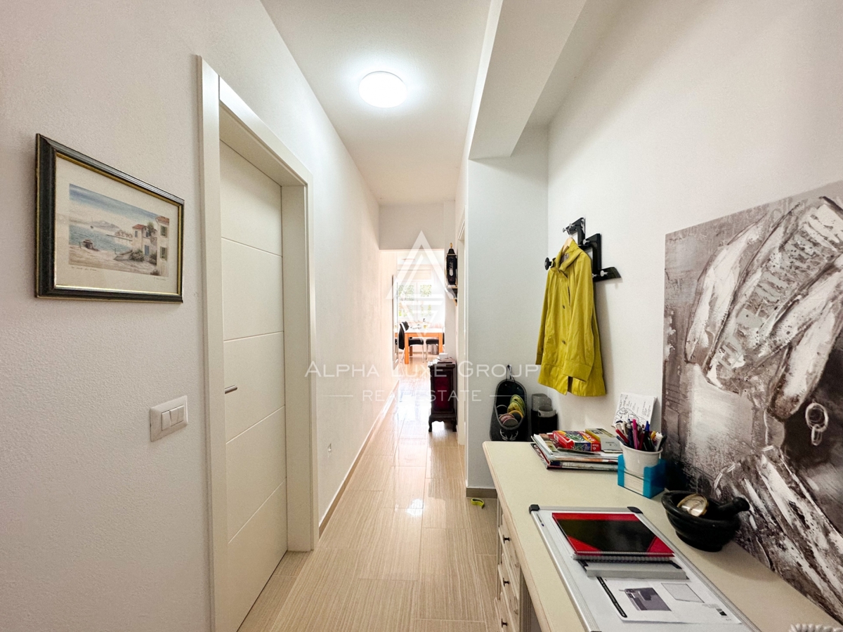 Poreč, Istra – Sodobno stanovanje s privatnim vrtom
