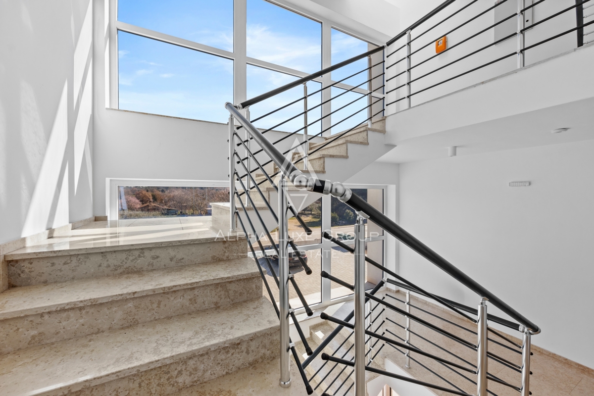 Rovinj, Istra – Prostoren dupleks, moderen dizajn