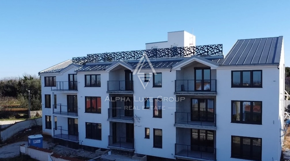 Istra, Umag: Stanovanje v pritličju z dvoriščem