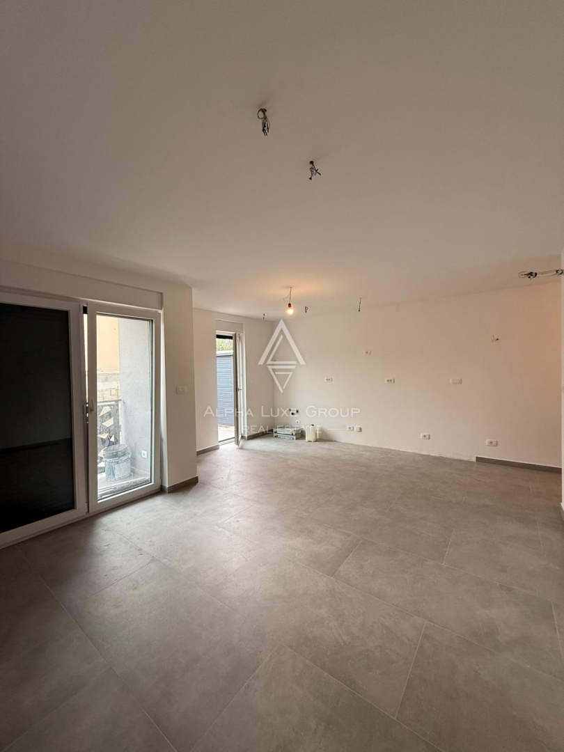 Istra, Umag: Stanovanje v pritličju z dvoriščem