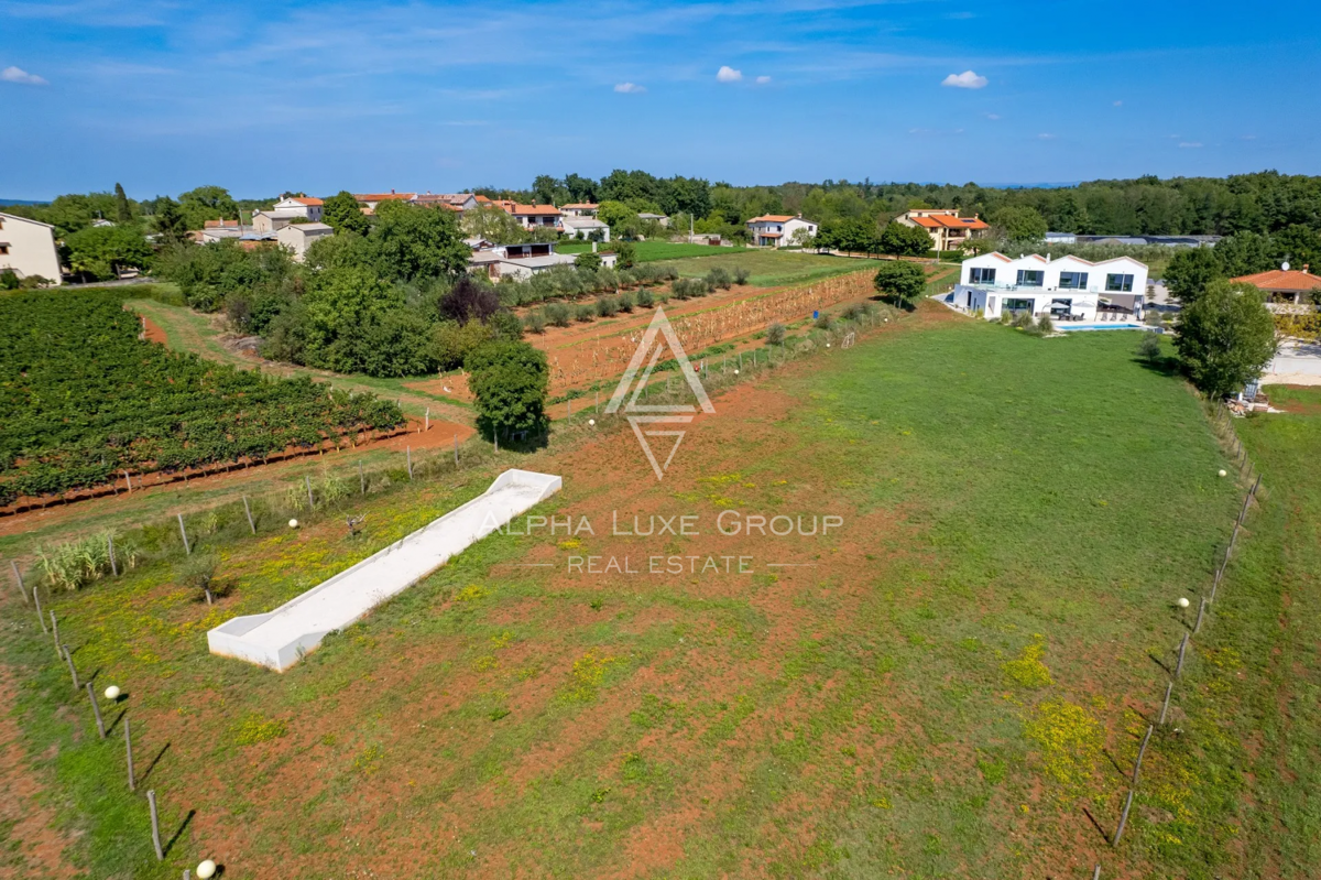 Istra, Višnjan: Luksuzna vila z bazenom in velikim vrtom