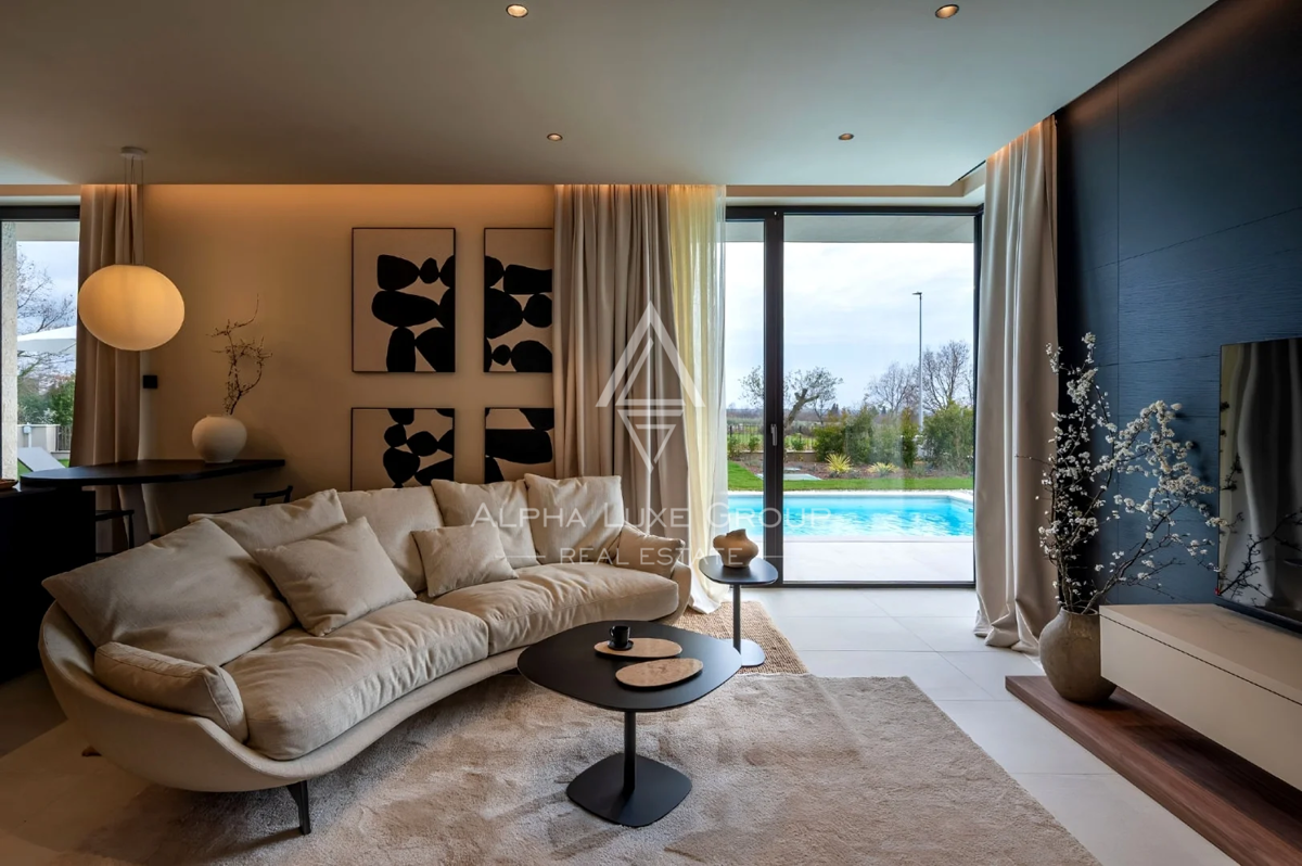 Istra, Poreč: Premium vila z bazenom blizu vasi