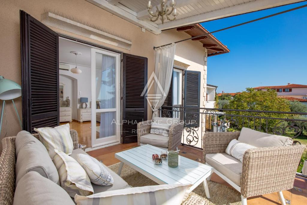 Istra, Umag – Elegantna vila ob morju z bazenom