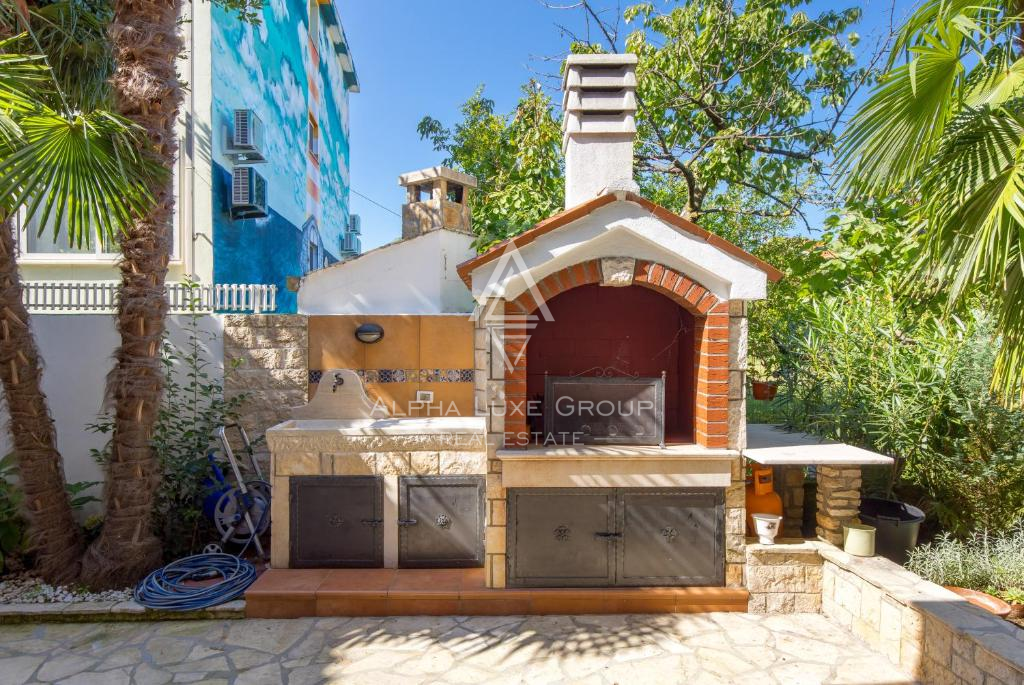 Istra, Umag – Elegantna vila ob morju z bazenom