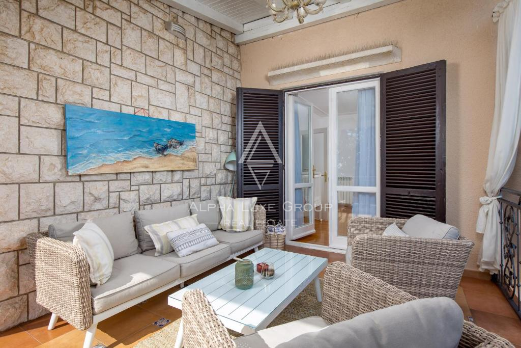 Istra, Umag – Elegantna vila ob morju z bazenom