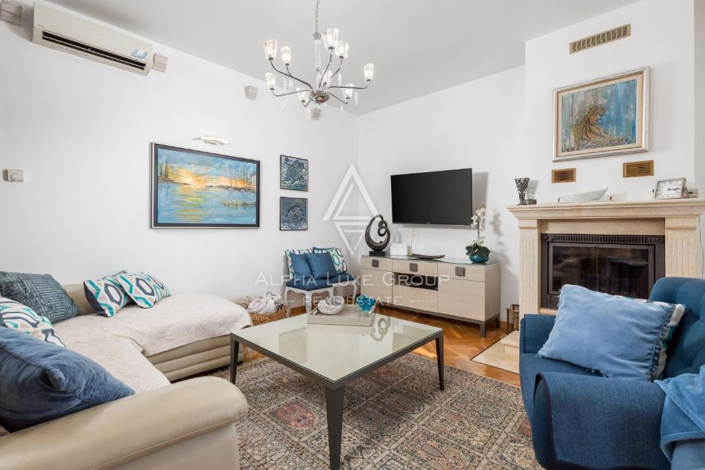 Istra, Umag – Elegantna vila ob morju z bazenom