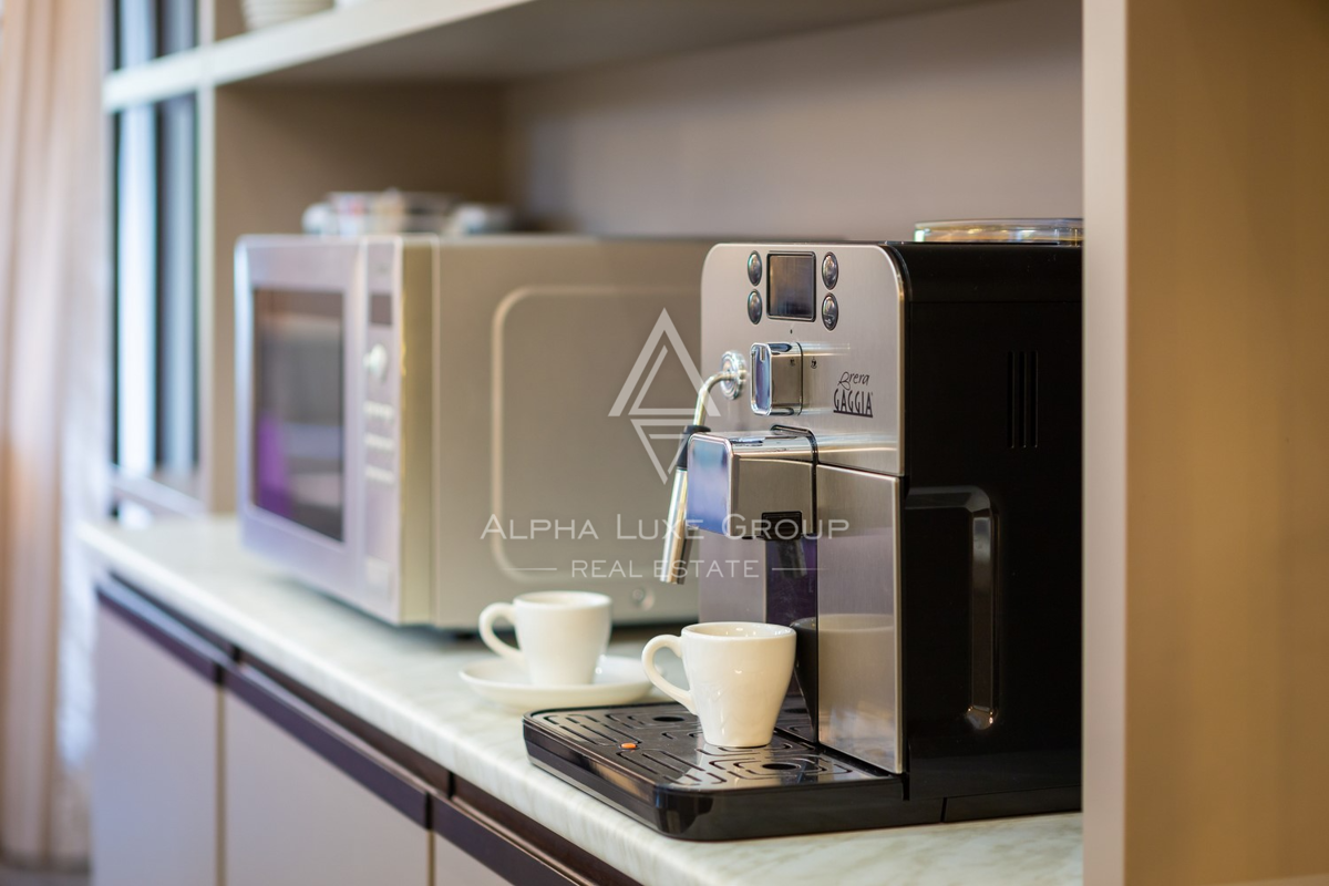 Istra, Svetvinčenat: Prostrana vila z bazenom in razgledom