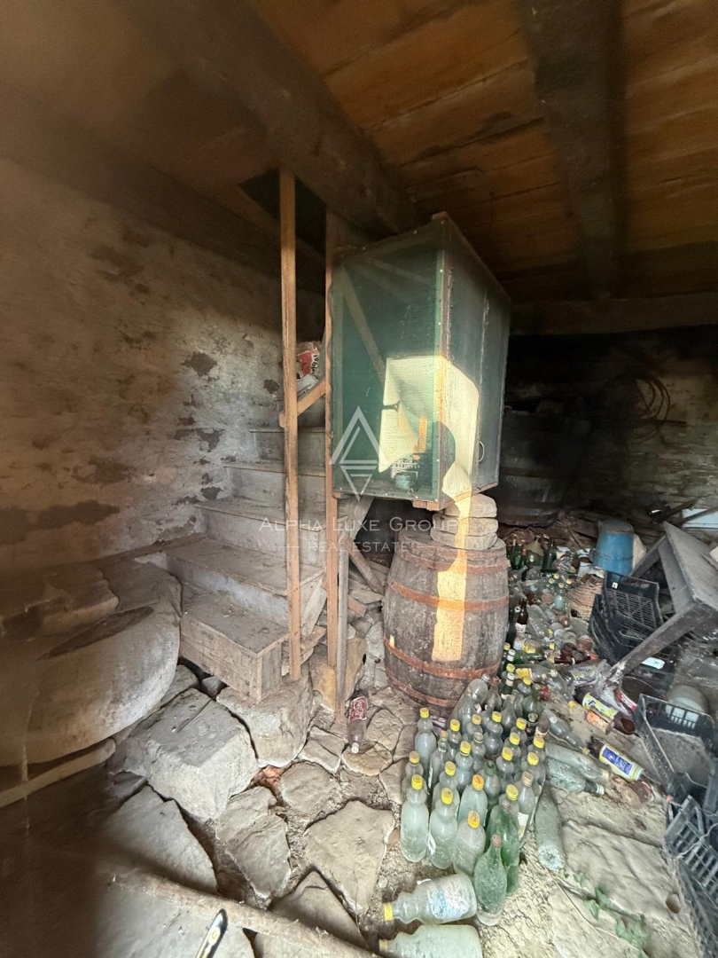 Istra, Krasica: Kamnita hiša s pogledom na morje