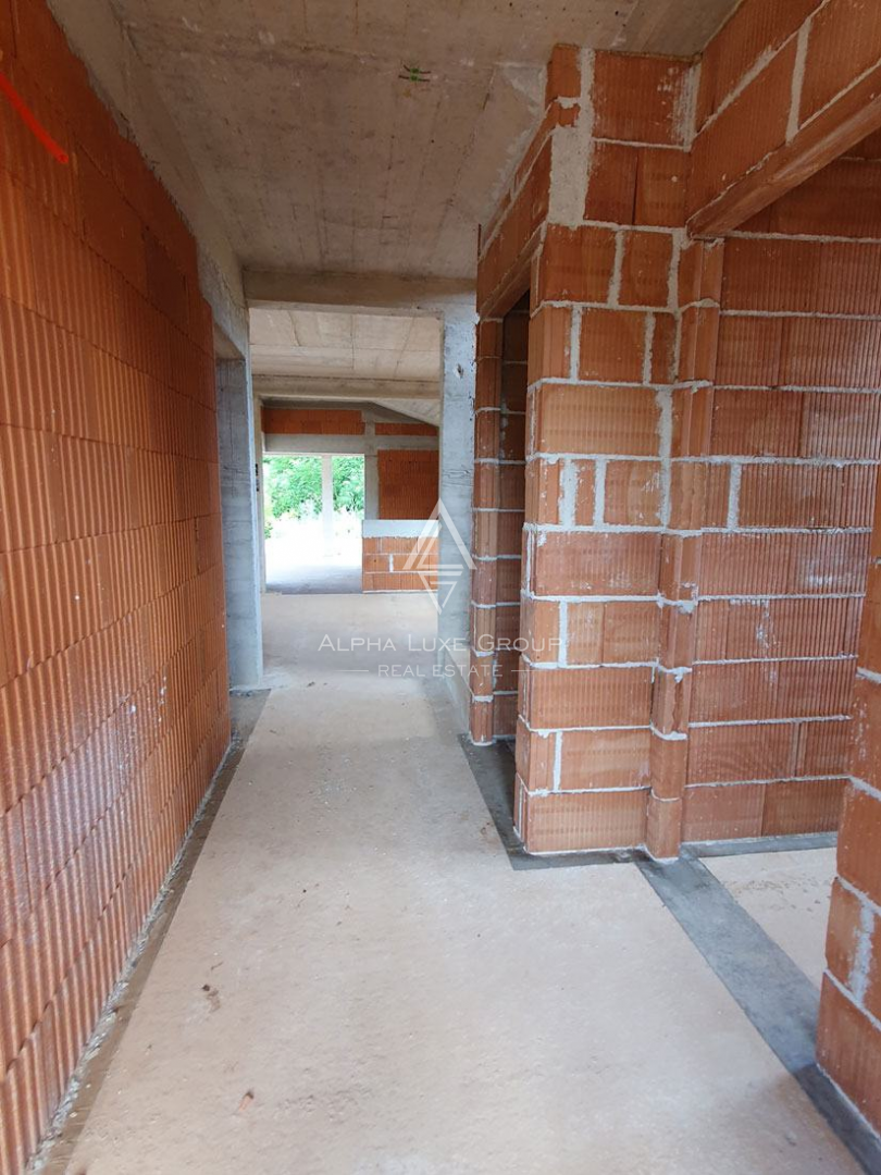 Istra, Višnjan: Samostojna hiša z bazenom