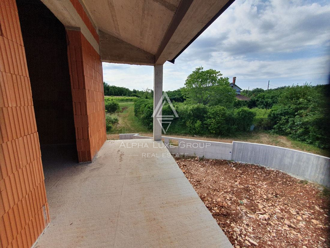 Istra, Višnjan: Samostojna hiša z bazenom