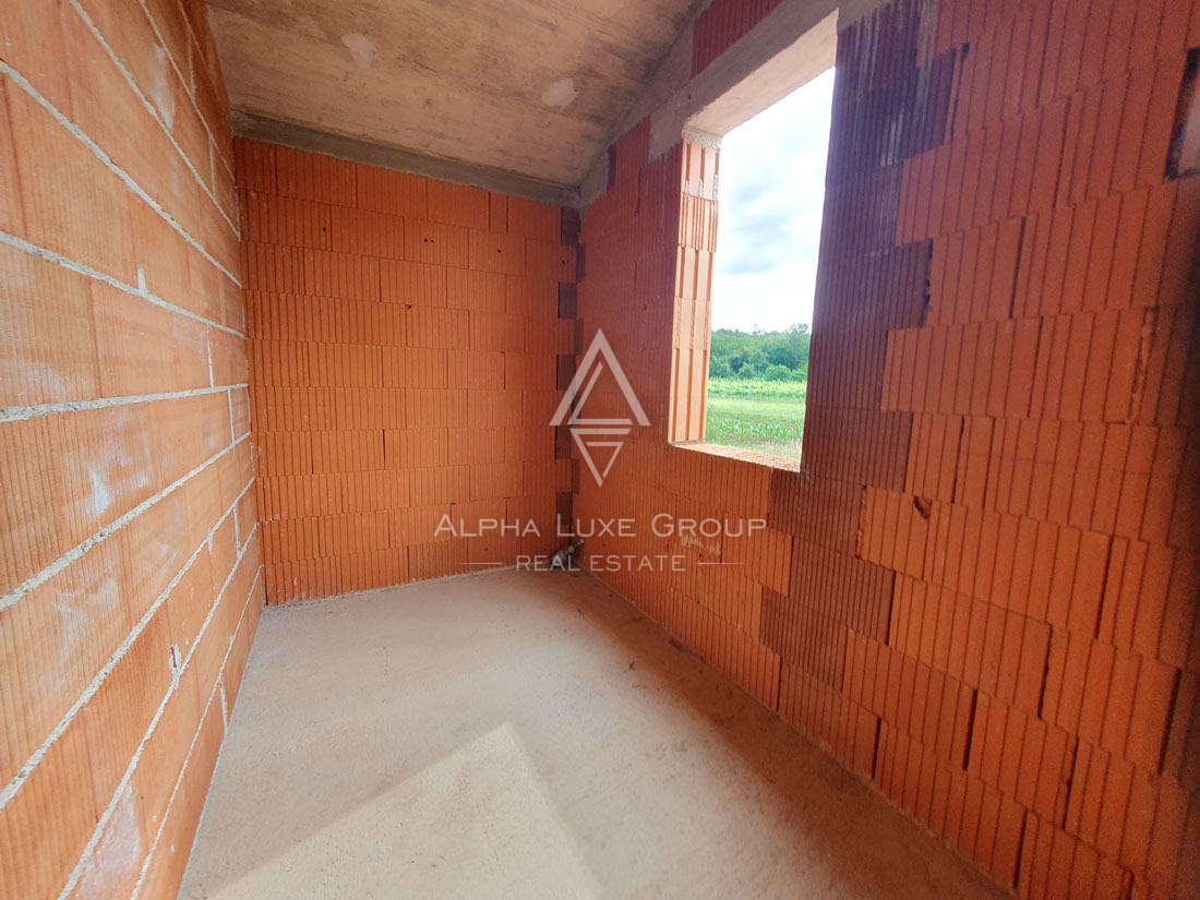 Istra, Višnjan: Samostojna hiša z bazenom