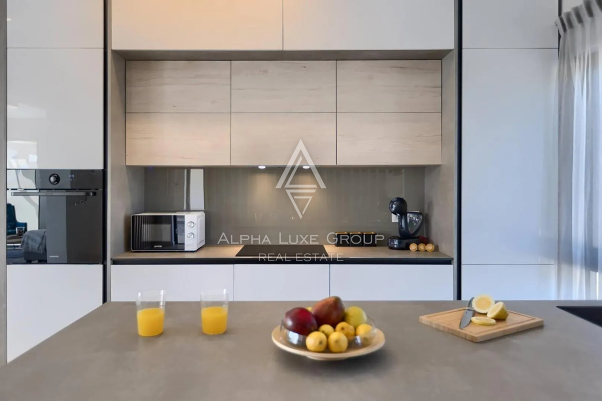 Istra, Brtonigla: Luksuzna vila s pogledom na morje