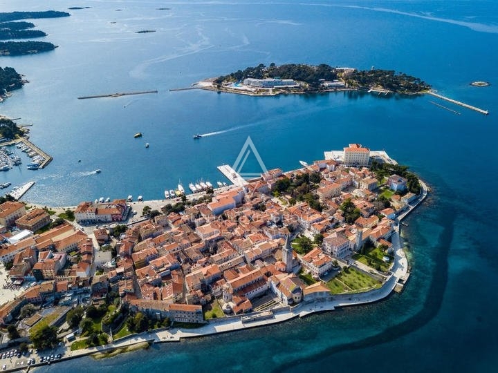 Istra, Poreč – Prenovljena kamnita hiša z jacuzzijem na prodaj