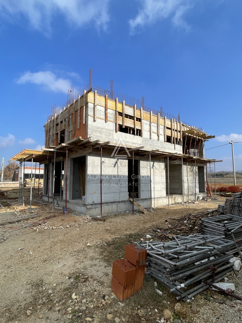 Istra, Poreč – pritlični apartma z vrtom in teraso