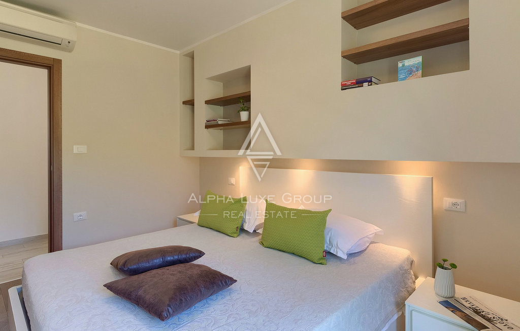 Istra, Kršan: Moderna hiša z bazenom in intimo