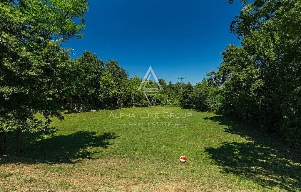 Istra, Kršan: Moderna hiša z bazenom in intimo