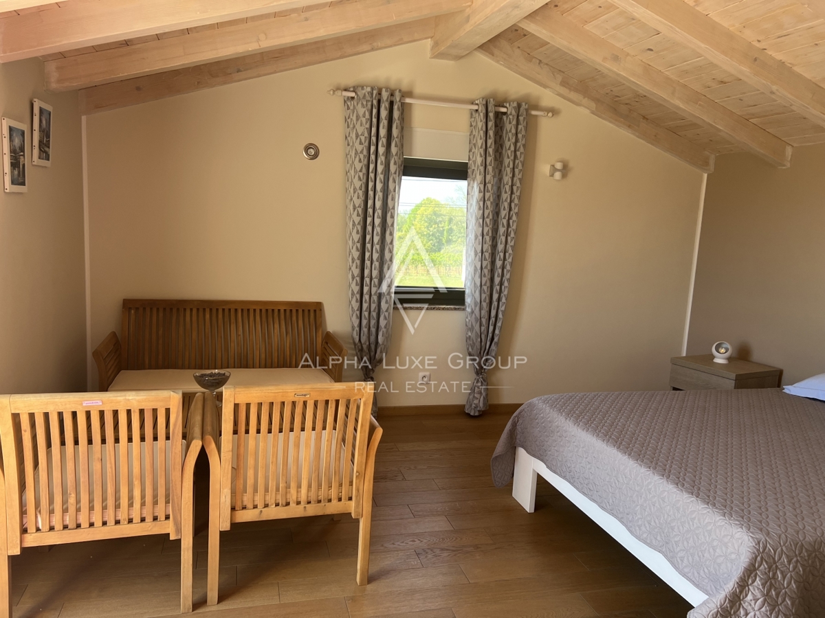 Istra, Juršići – Opremljena hiša z vrtom in razgledom | Ekskluzivna priložnost