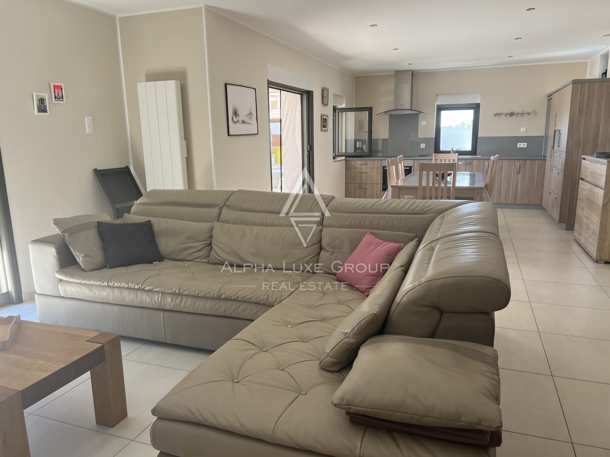 Istra, Juršići – Opremljena hiša z vrtom in razgledom | Ekskluzivna priložnost