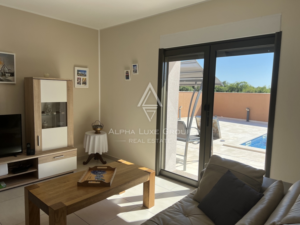 Istra, Juršići – Opremljena hiša z vrtom in razgledom | Ekskluzivna priložnost