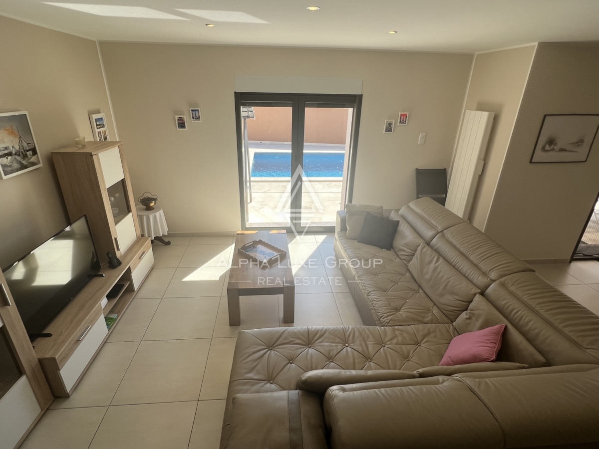 Istra, Juršići – Opremljena hiša z vrtom in razgledom | Ekskluzivna priložnost