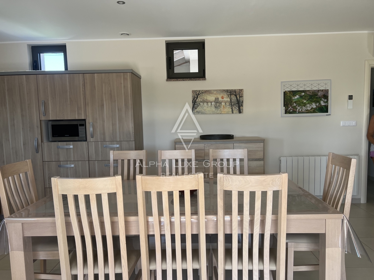 Istra, Juršići – Opremljena hiša z vrtom in razgledom | Ekskluzivna priložnost