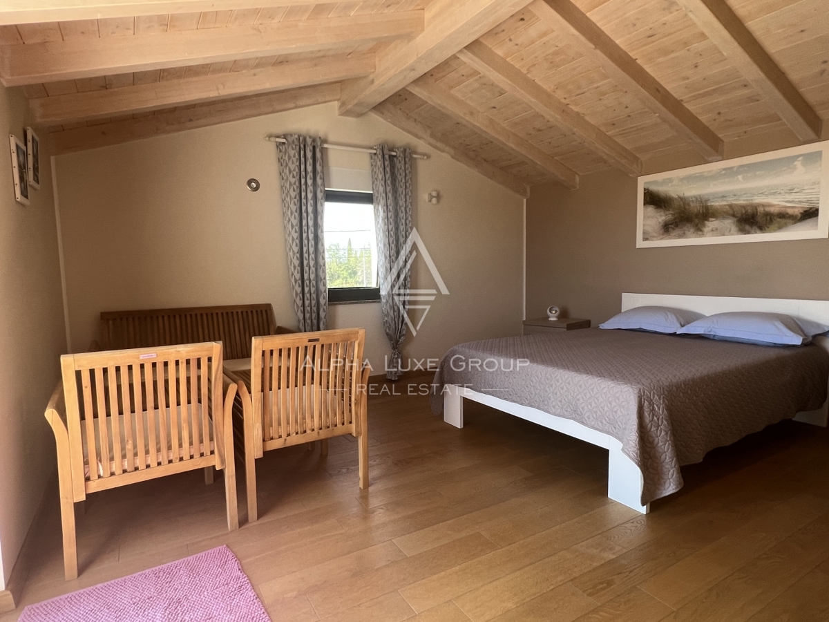 Istra, Juršići – Opremljena hiša z vrtom in razgledom | Ekskluzivna priložnost