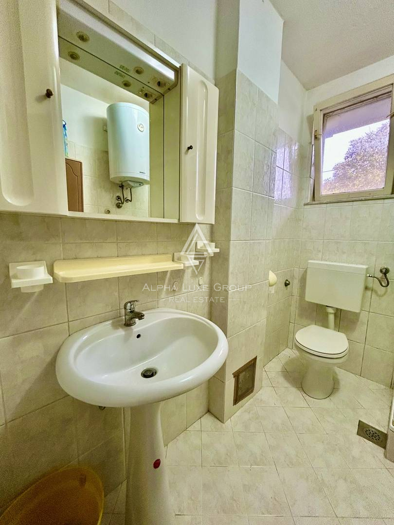 Istra, Umag: Stanovanje dvorišče garaža blizu morja