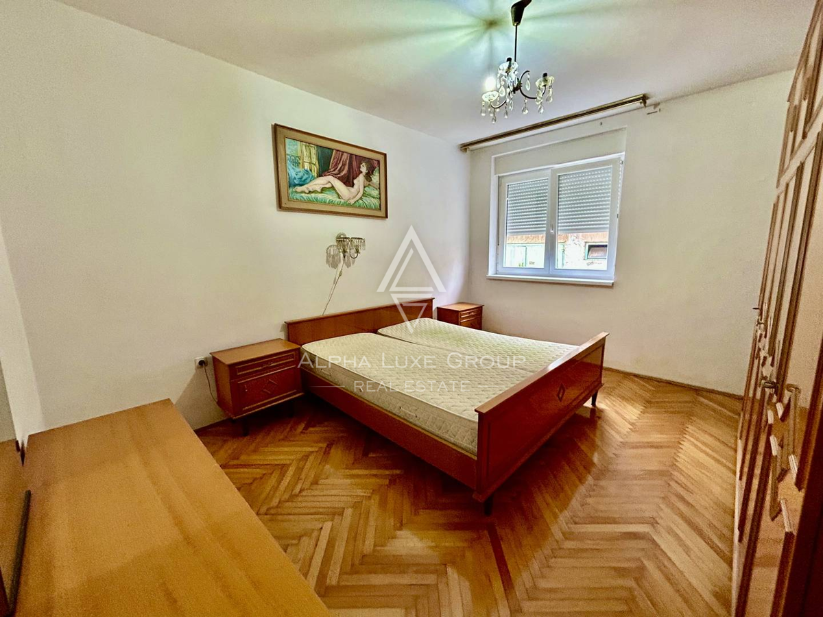 Istra, Umag: Stanovanje dvorišče garaža blizu morja