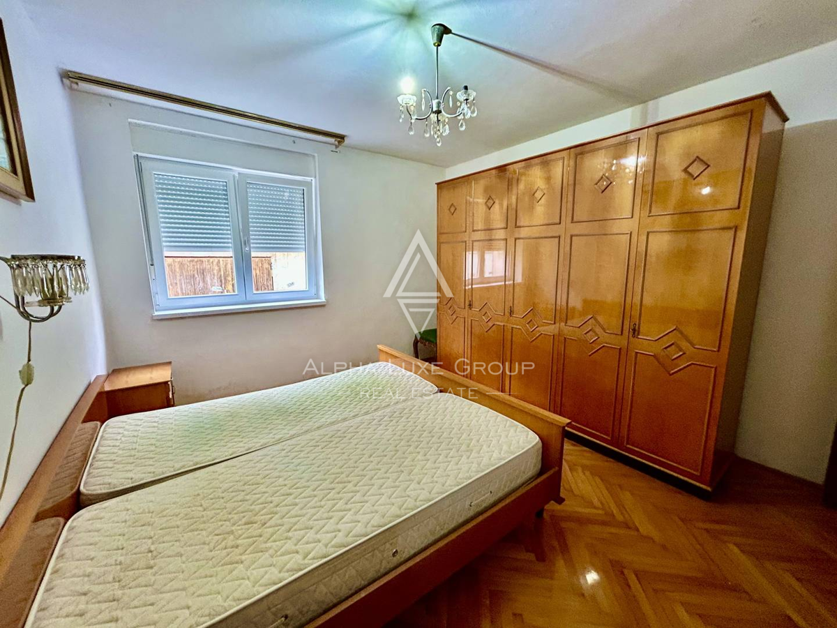 Istra, Umag: Stanovanje dvorišče garaža blizu morja