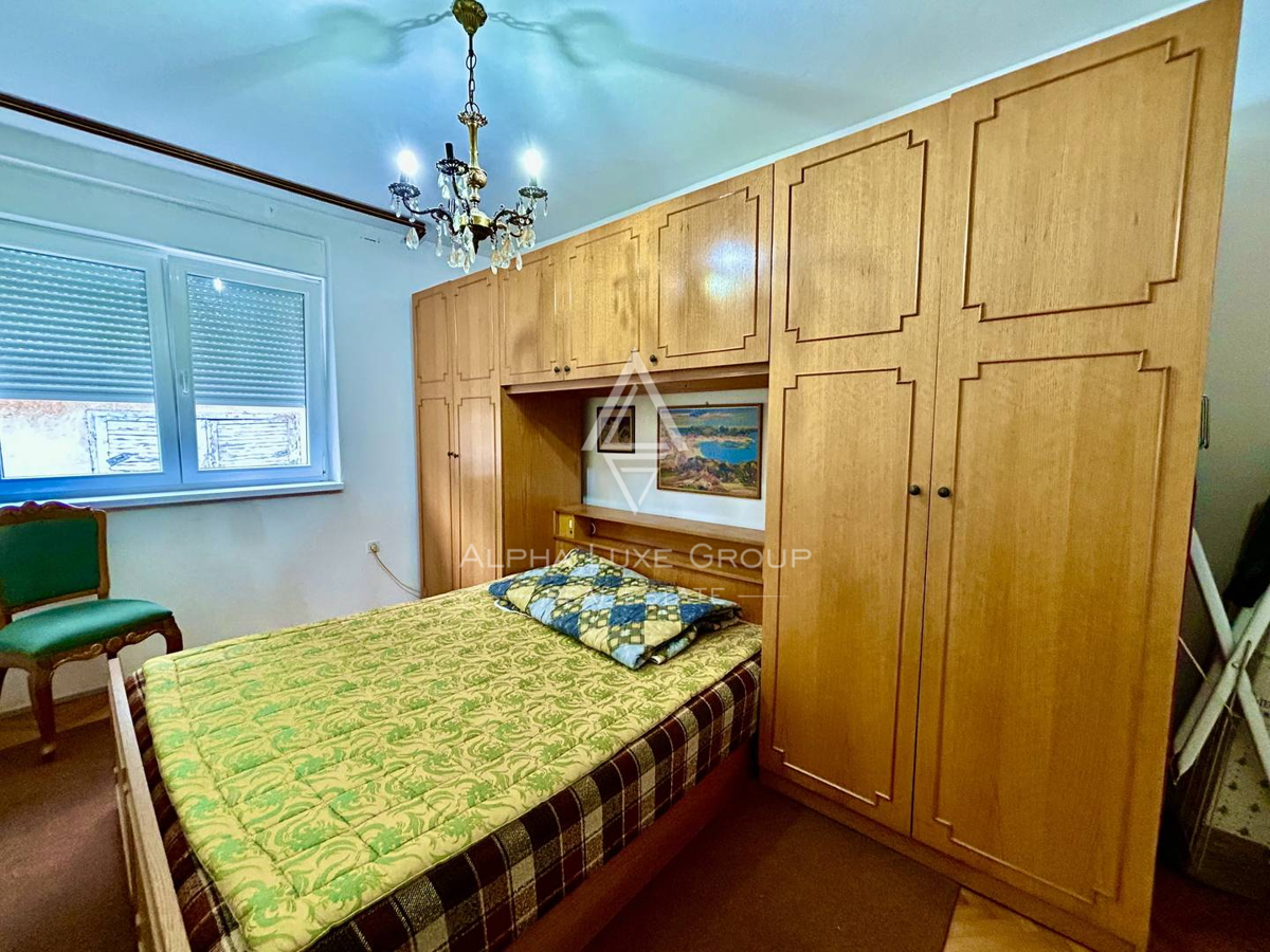 Istra, Umag: Stanovanje dvorišče garaža blizu morja