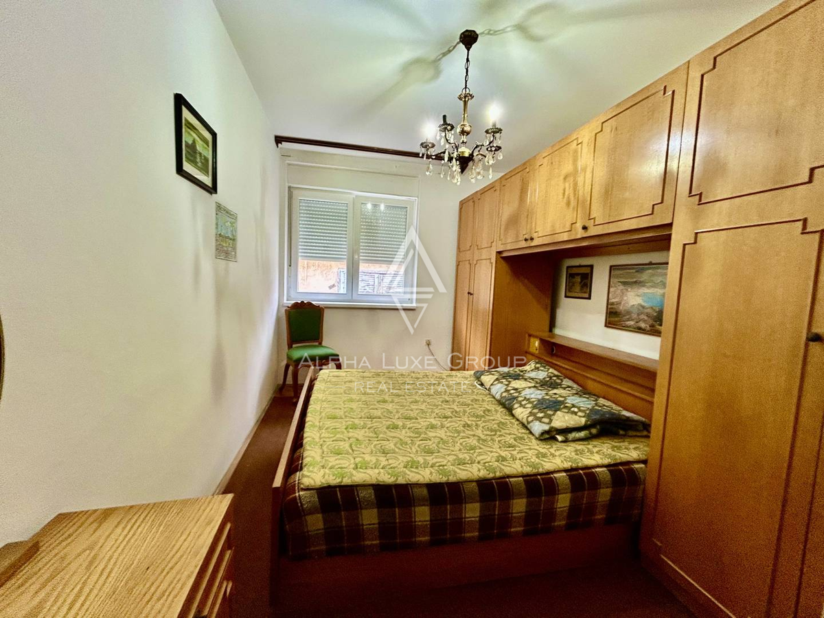 Istra, Umag: Stanovanje dvorišče garaža blizu morja