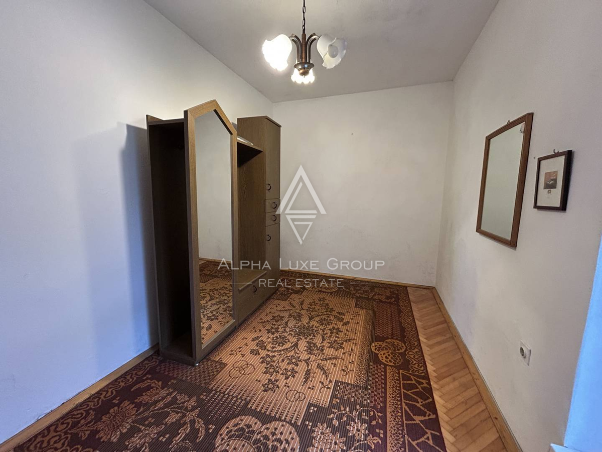 Istra, Umag: Stanovanje dvorišče garaža blizu morja