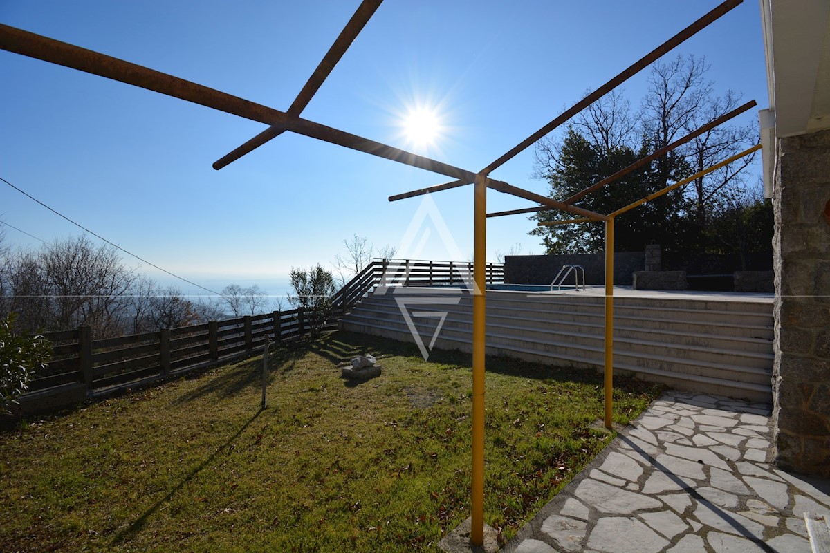 ALPHA LUXE GROUP naprodaj, hiša s panoramskim pogledom na morje in otoke, hiša z dvema apartmajema, OPATIJA