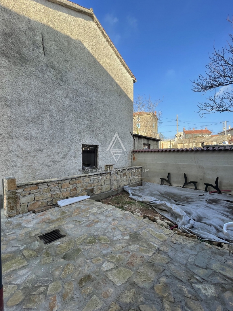 Istra, Kaštelir, Vrstna hiša s pogledom na morje naprodaj