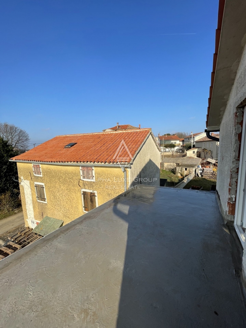 Istra, Kaštelir, Vrstna hiša s pogledom na morje naprodaj