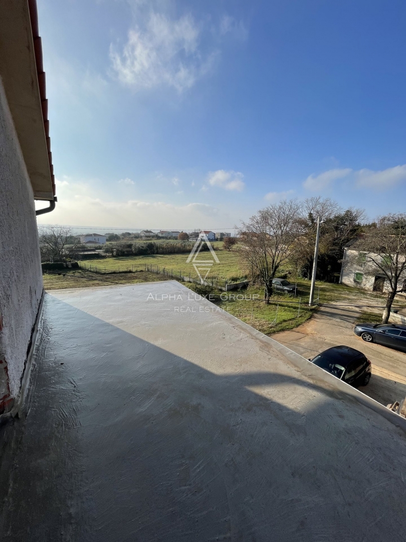 Istra, Kaštelir, Vrstna hiša s pogledom na morje naprodaj